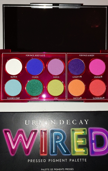 Urban Decay- Wired Pressed Pigment Palette - Picture 2 of 4